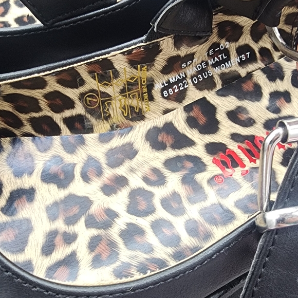 DEMONIA SPRITE 02 Black Platform MARY JANE Shoes with Heart Accents - Picture 4 of 12